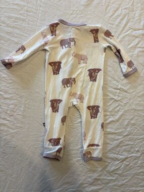 Kyte BABY White Zippered Romper with Purple Elephant Print